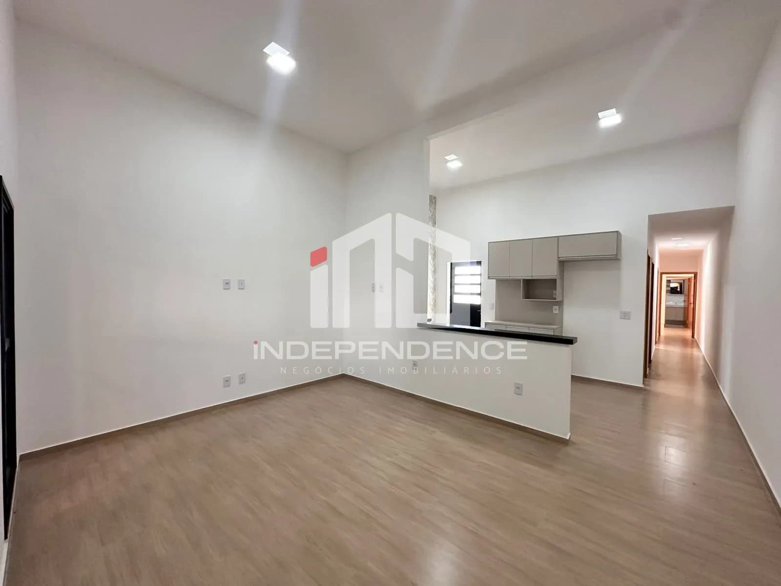OPORTUNIDADE de 880.000 por 759.000 Casa à venda, NOVA E PLANEJADA - Jardim Satélite - São José dos Campos/SP