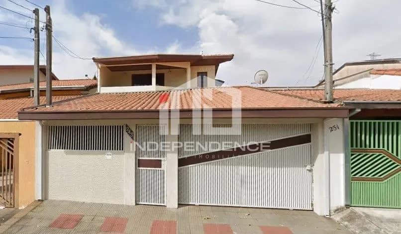 Sobrado à venda | R$ 850.000,00 | 210m² | 3 quartos | Cidade Vista Verde